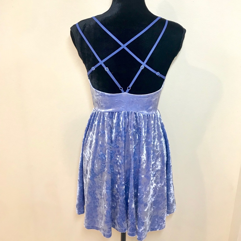 VELVET LUXURY DRESS - Picture 6 of 7